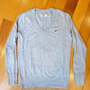 Vineyard Vines Gray V-Neck Women's Sweater